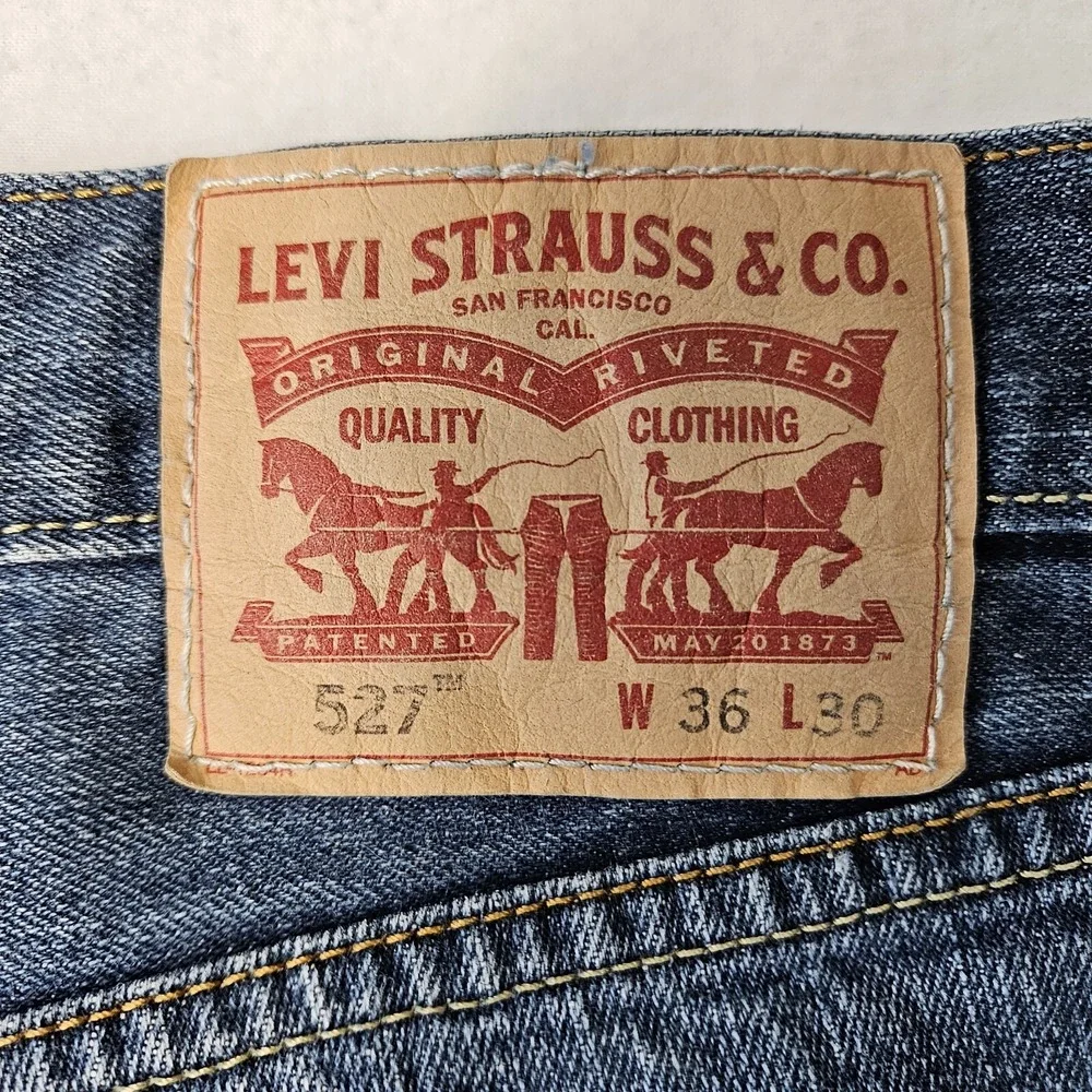 Levi's 527 Jeans Men's 36x30 Low Boot Cut Blue Denim Pants Western Cowboy